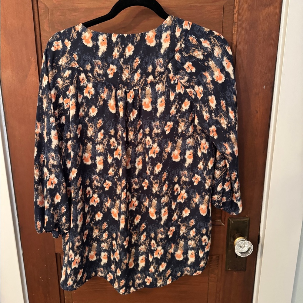 Colorful blouse - Picture 6 of 6